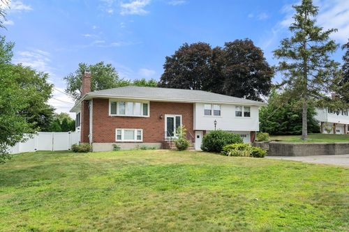 253 Needham St, Dedham, MA, 02026-7018 | Card Image