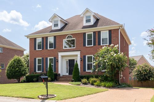 471 Forrest Park Cir, Franklin, TN, 37064-8912 | Card Image