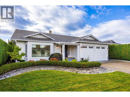 1039 Cushing Crt, Kelowna, BC, V1Y8W8 | Card Image