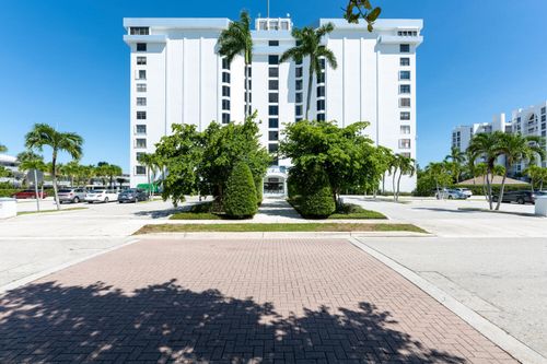 1209-3800 Washington Rd, West Palm Beach, FL, 33405-2366 | Card Image
