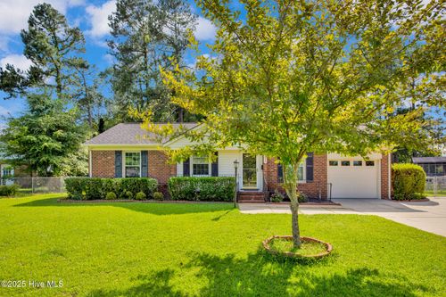 5055 Hampshire Dr, Fayetteville, NC, 28311-0827 | Card Image