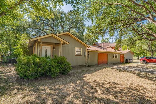 235 Cogdell St, Granbury, TX, 76048-1501 | Card Image