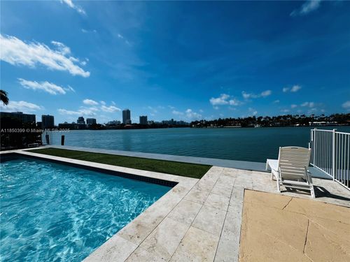 apt-912-960 Bay Dr, Miami Beach, FL, 33141-5644 | Card Image