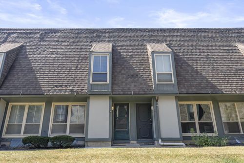 b-1046 Merrimar Cir N, Columbus, OH, 43220-3538 | Card Image