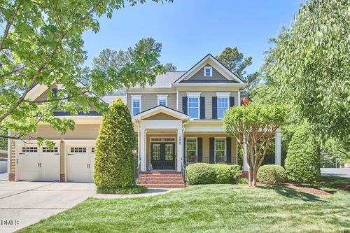 502 Oxfordshire Ln, Chapel Hill, NC, 27517-6221 | Card Image