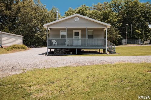 606 W Law St, Orient, IL, 62874-4263 | Card Image