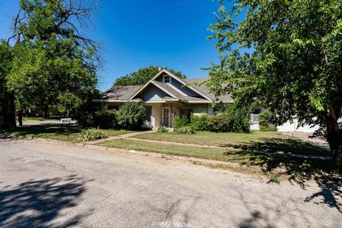 1516 San Marcos St, Coleman, TX, 76834-6528 | Card Image