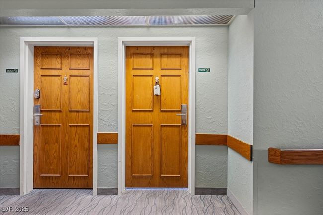 View of exterior entry | Image 20