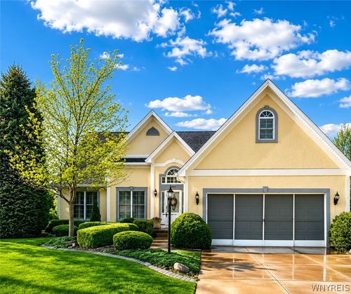 2645 Pinelake Dr, Niagara Falls, NY, 14304-4645 | Card Image