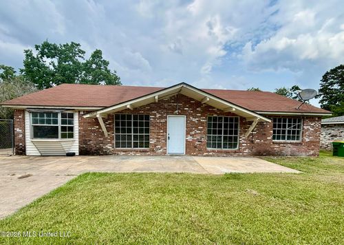 15212 Big Ridge Rd, Biloxi, MS, 39532-2844 | Card Image