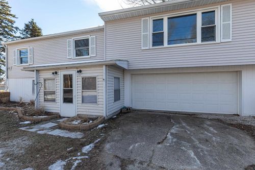 501 S 3rd St, Colona, IL, 61241-9316 | Card Image