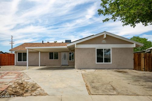 42803 Alexo Dr, Lancaster, CA, 93536 | Card Image