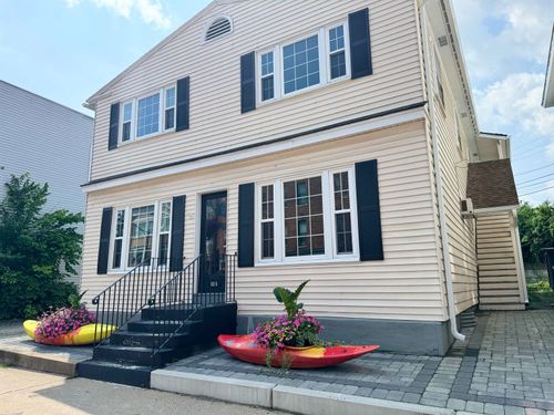 apt-2-325 Central St, Franklin, NH, 03235-4701 | Card Image