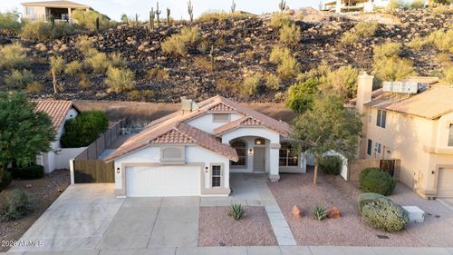 1634 W Acoma Dr, Phoenix, AZ, 85023-2376 | Card Image