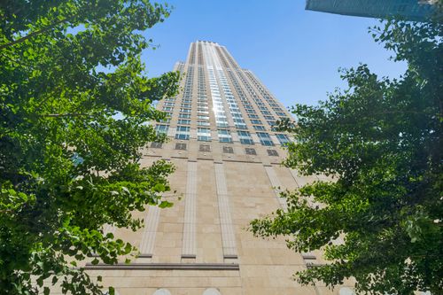 6306-132 E Delaware Place, Chicago, IL, 60611 | Card Image
