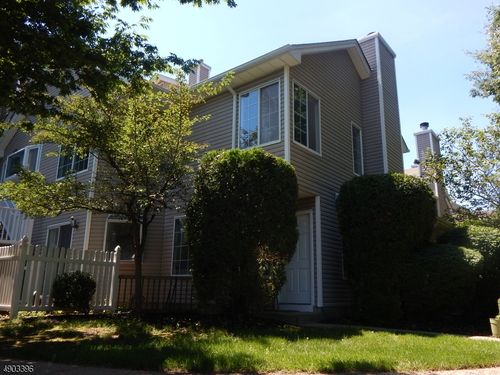 9 Pendleton Ct, Bedminster, NJ, 07921-1839 | Card Image