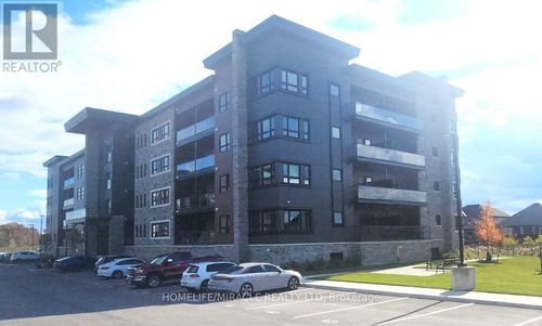 113-118 Summersides Blvd, Fonthill, ON, L3E0C1 | Card Image