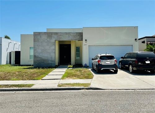 214 S Driftwood Ave, Mission, TX, 78572-5067 | Card Image