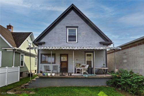 511 Aten Ave, Wellsville, OH, 43968-1118 | Card Image