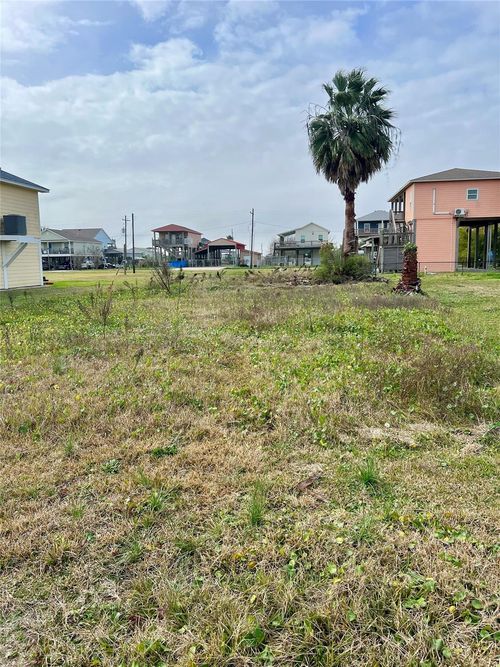 965 E Verdia St, Crystal Beach, TX, 77650-2872 | Card Image