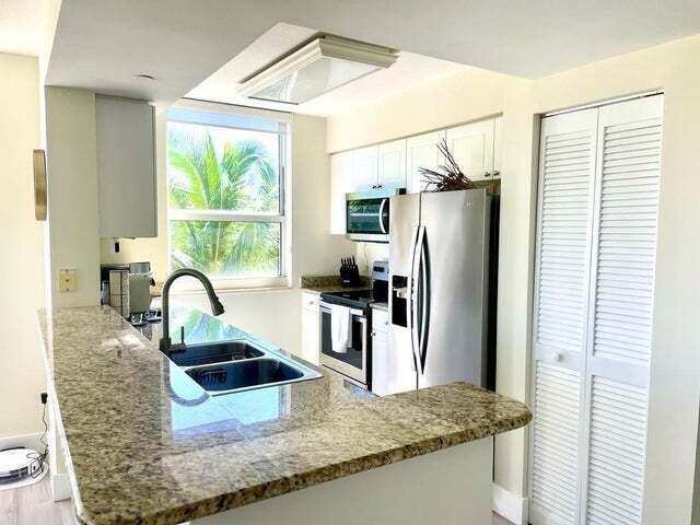 Residential Lease in Aventura 3
