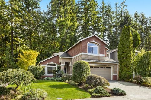 4226 258th Ave Se, Sammamish, WA, 98029-5742 | Card Image