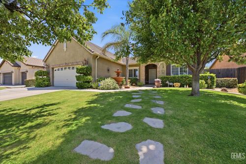 12513 Great Country Drive, Bakersfield, CA, 93312 | Card Image