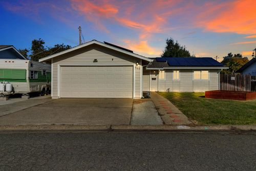 908 Hollingsworth Court, Lincoln, CA, 95648 | Card Image