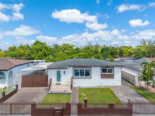 171 W 64th St, Hialeah, FL, 33012-2665 | Card Image