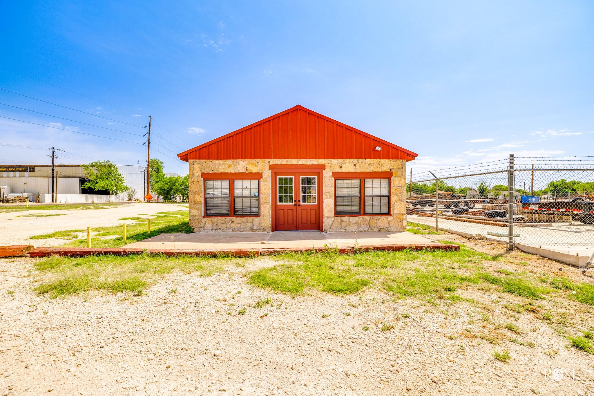 Commercial Sale in San Angelo 4