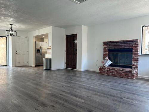 1127 N Mono Ct, Ridgecrest, CA, 93555-3022 | Card Image