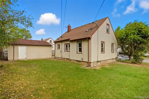 794 Clara Ave, Pontiac, MI, 48340-2038 | Card Image