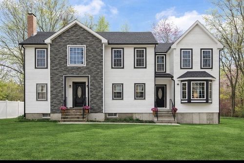 313 South St, Reading, MA, 01867-3942 | Card Image