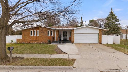 21076 Masch Ave, Warren, MI, 48091-4649 | Card Image