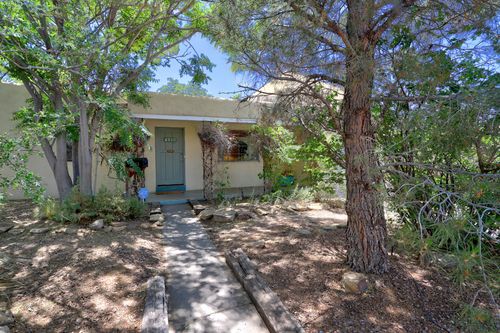 2710 Hyder Ave Se, Albuquerque, NM, 87106-3033 | Card Image