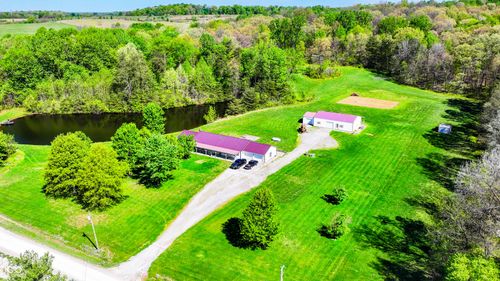 4115 E Olive Branch Rd, Bloomfield, IN, 47424-5164 | Card Image