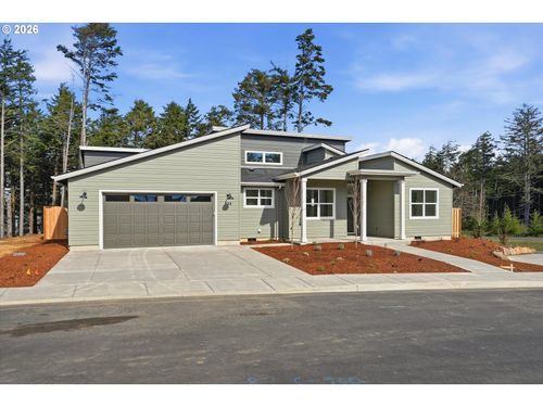 723 Nw 43rd St, Newport, OR, 97365 | Card Image