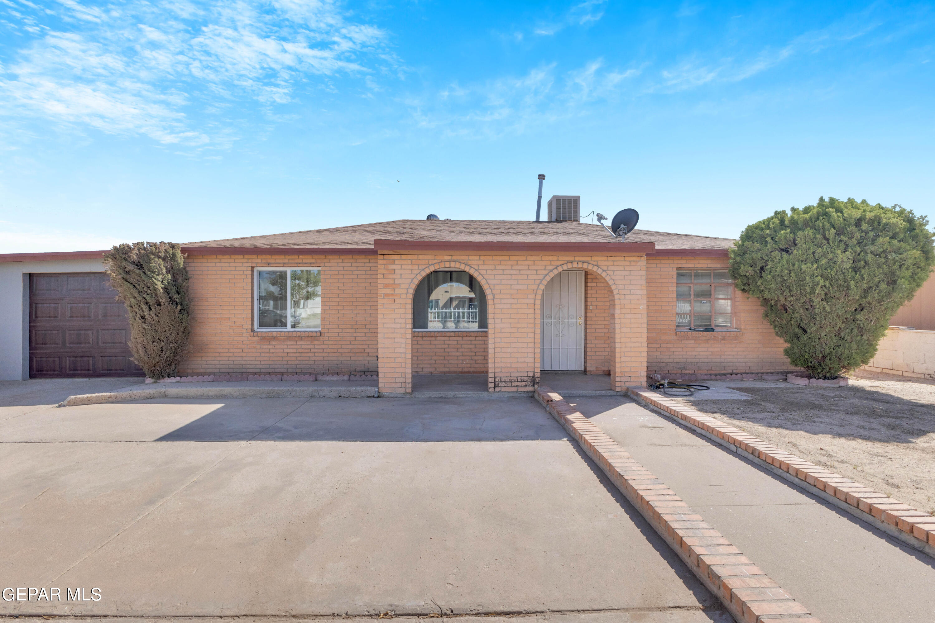 Matamoros Dr, El Paso, TX 79915