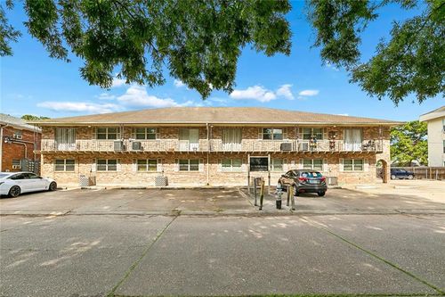 i-812 Martin Behrman Ave, Metairie, LA, 70005-2233 | Card Image