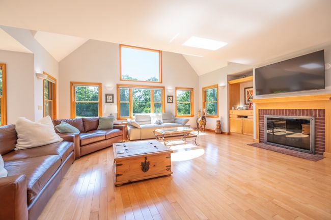 62 Yeaw Rd, House other with 4 bedrooms, 3 bathrooms and null parking in Dover VT | Image 4