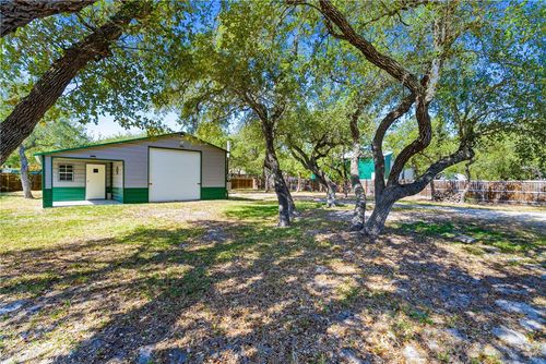 319 N Trayor, Rockport, TX, 78382 | Card Image