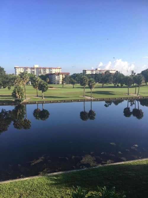 apt-3d-3740 Inverrary Dr, LAUDERHILL, FL, 33319-5153 | Card Image