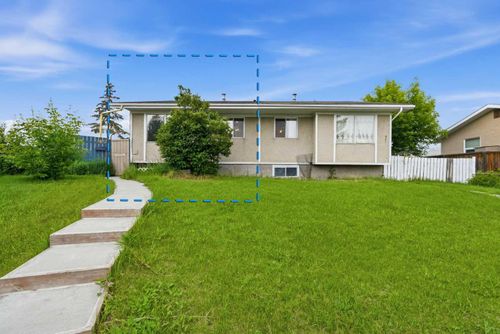 945 Marcombe Dr Ne, Calgary, AB, T2A3H2 | Card Image