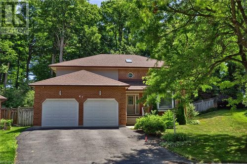 47 Stoke Crt, Kitchener, ON, N2N1Z5 | Card Image