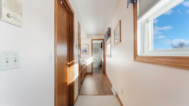 Primary bath/walk in closet | Image 49