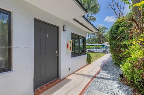 620 Sw 6th Ave, Miami, FL, 33130-3440 | Card Image