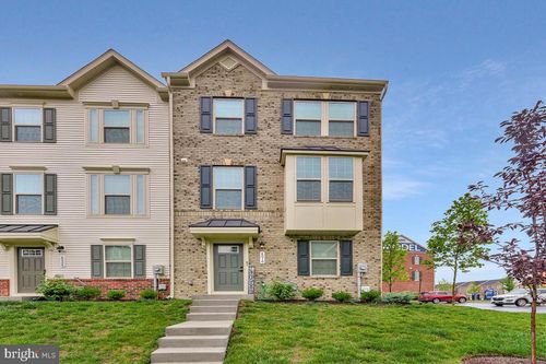 8010 Robinson Manor Rd, BRANDYWINE, MD, 20613-7501 | Card Image