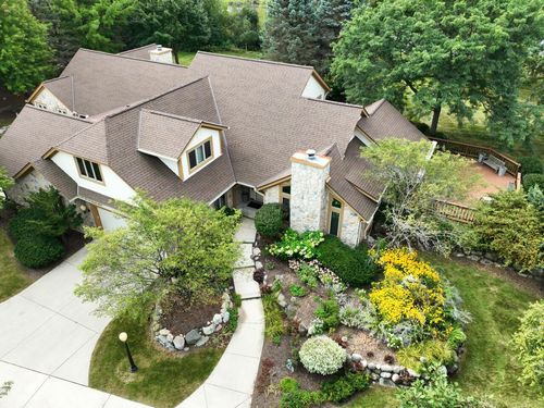 2b-N19W22081 Fox View Court, Waukesha, WI, 53186 | Card Image