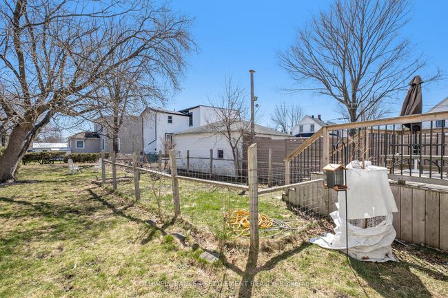 91 William St E, House other with 4 bedrooms, 2 bathrooms and 2 parking in Smiths Falls ON | Image 24