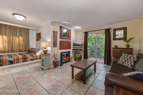 apt-2101-1260 Ski View Dr, Gatlinburg, TN, 37738-4560 | Card Image